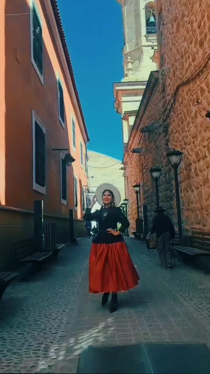 @Katerinne_Chambi