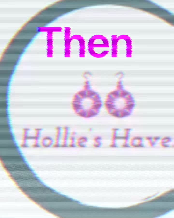@HolliesHavenUK