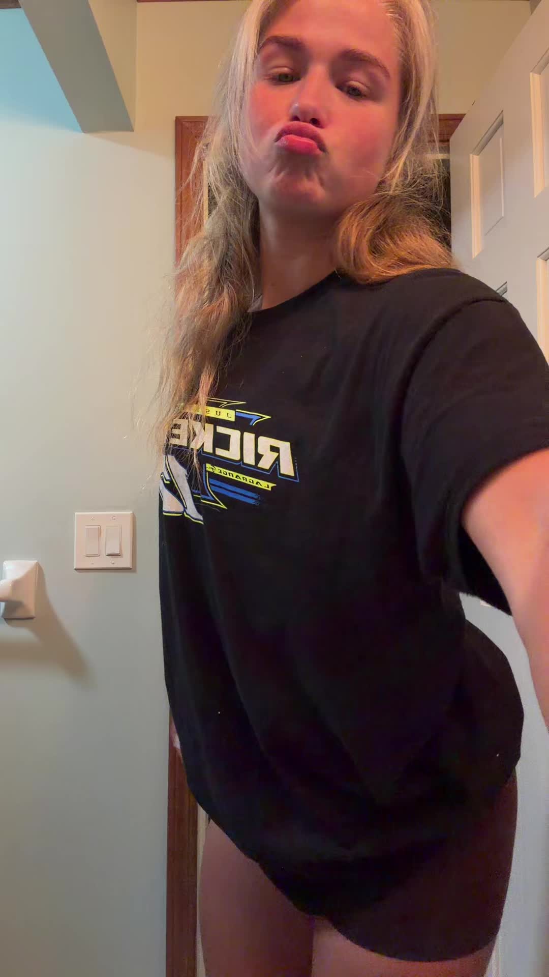@hi