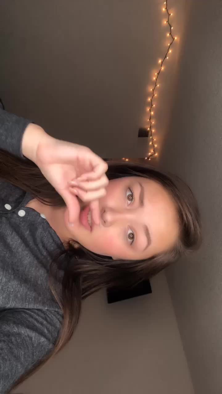 @kayahendricks