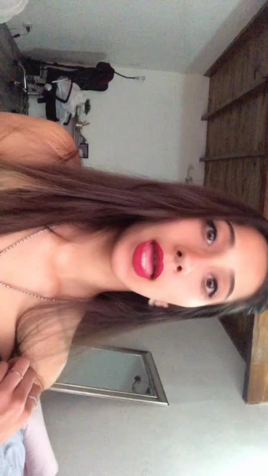 @candemontieel