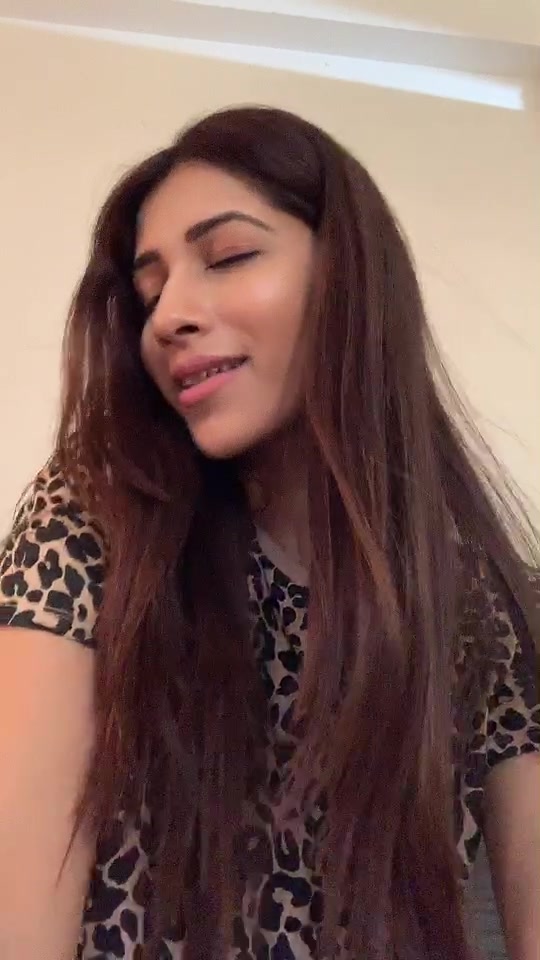@dr_elakshi