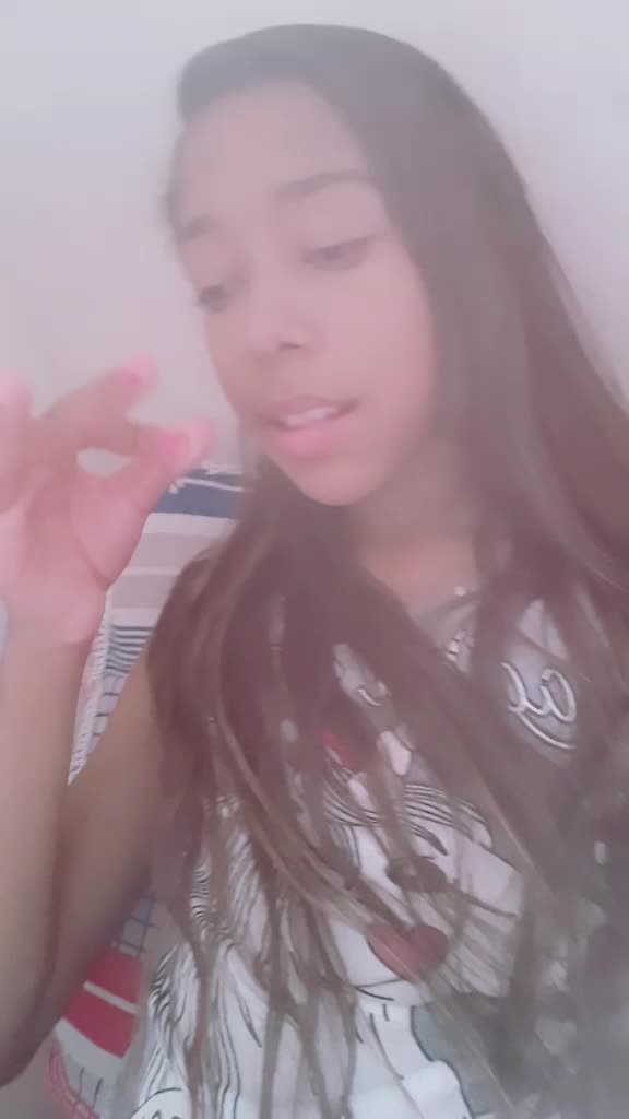 @Laura Cristine
