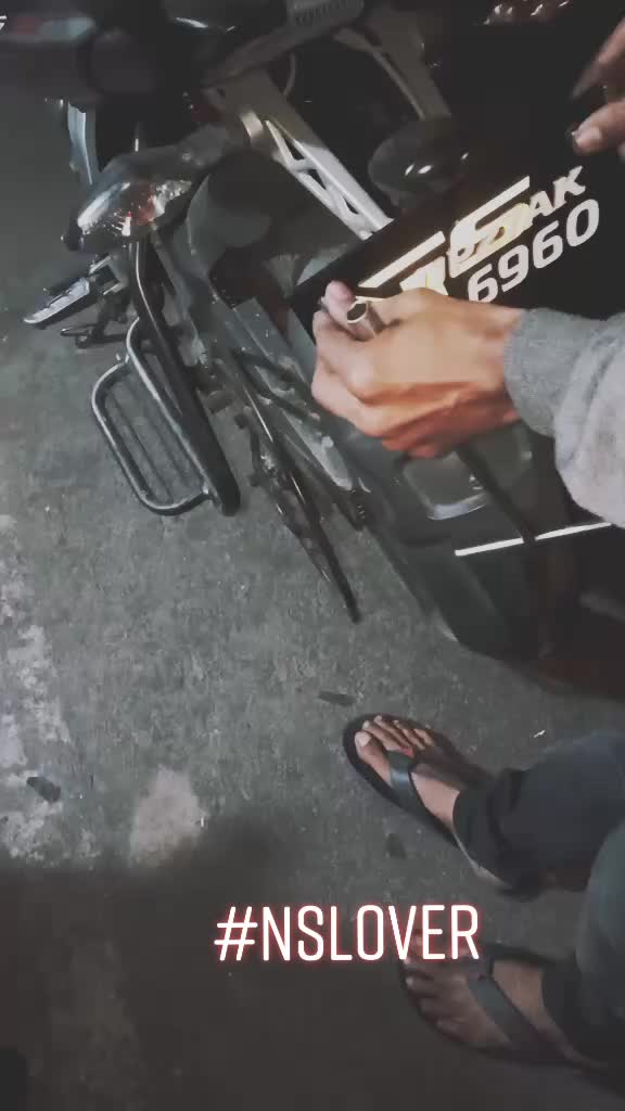 @N_S_H_O_L_I_C