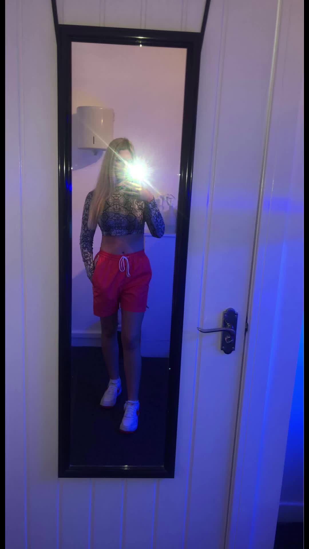@natisharobertson18