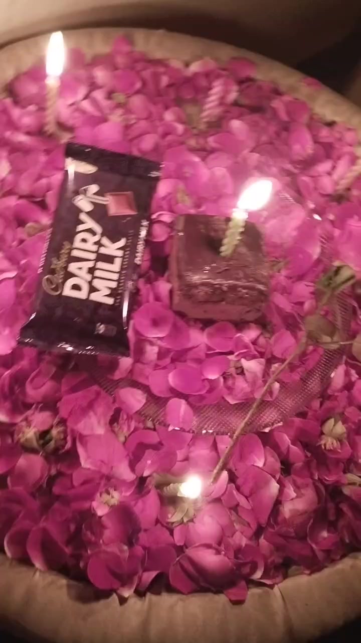 @Sam Butt``🎀