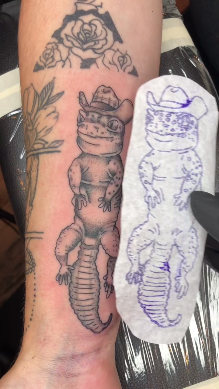 @tattoosbycaylin