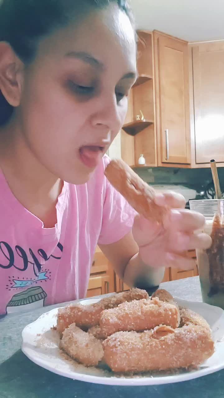 @Violeta Castro