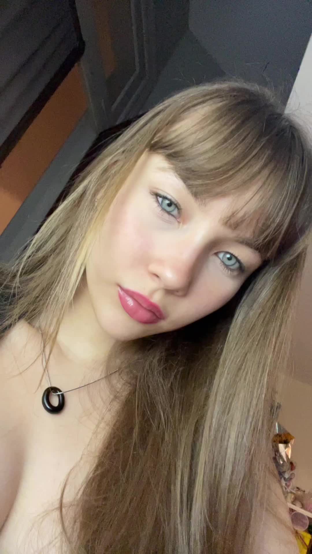 @lolaa