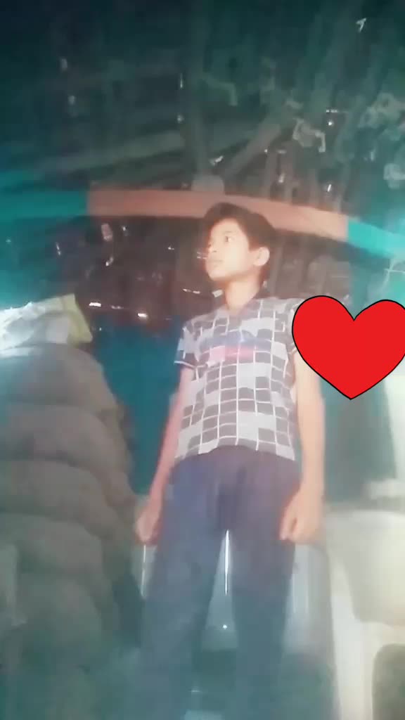 @user8103216925