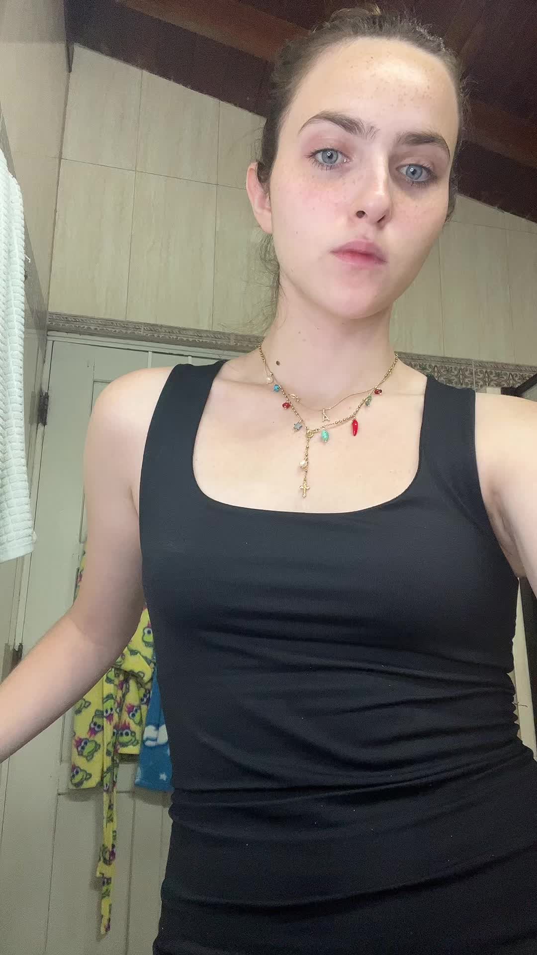 @anastasialinares