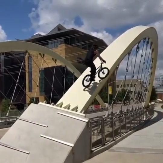 @BMX