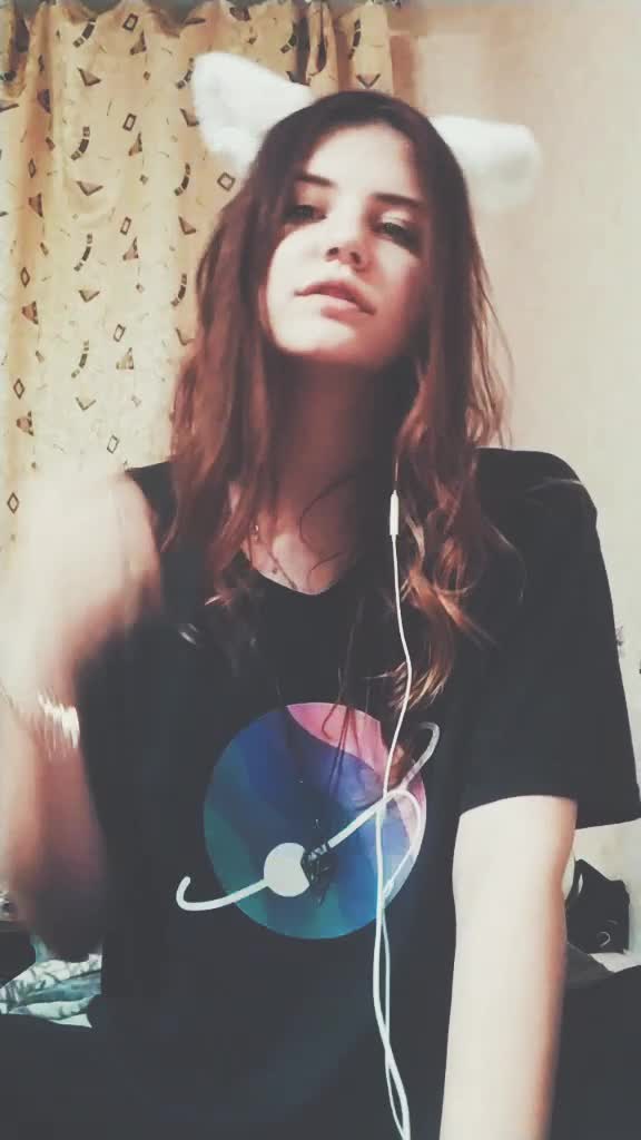 @FollowTheFox