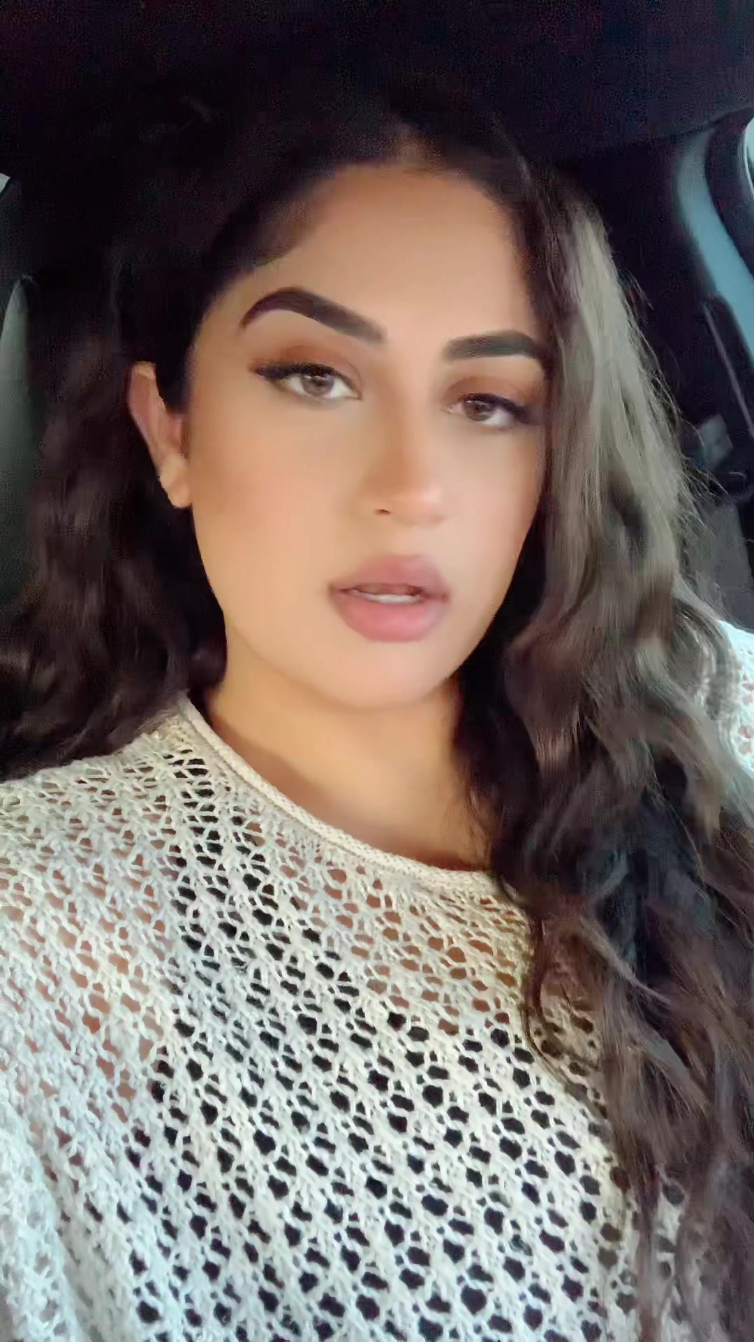 @Kthind_