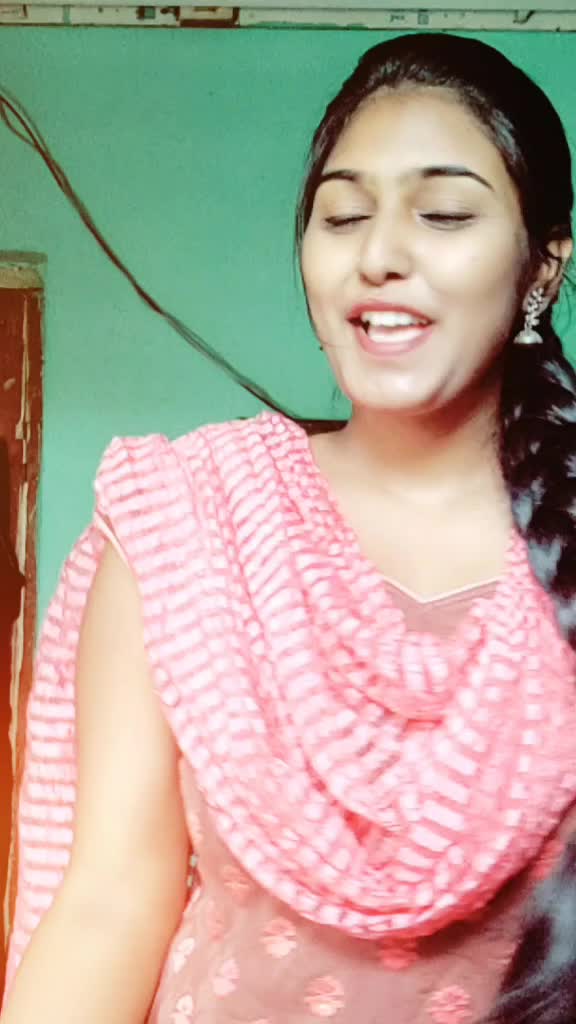 @🖤pooja🖤