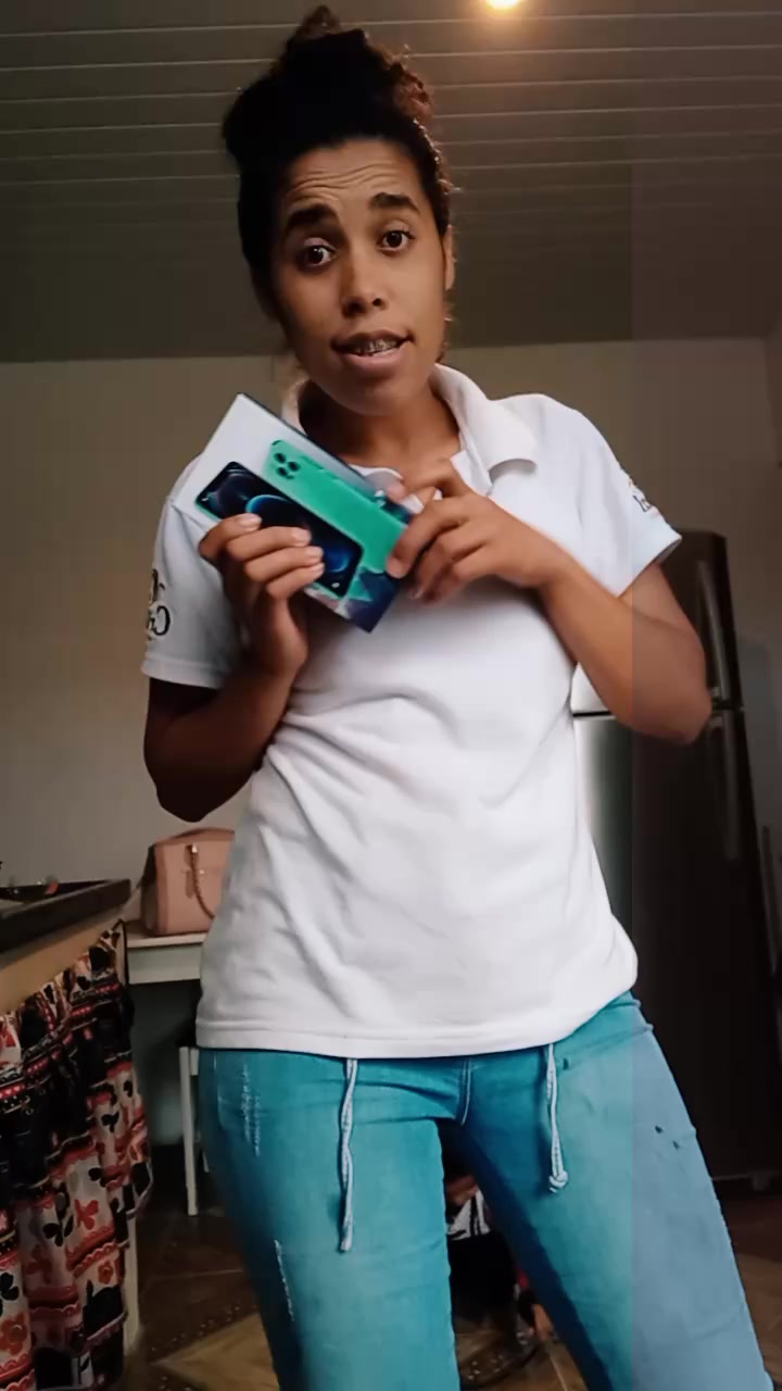 @Valeria  queiroz