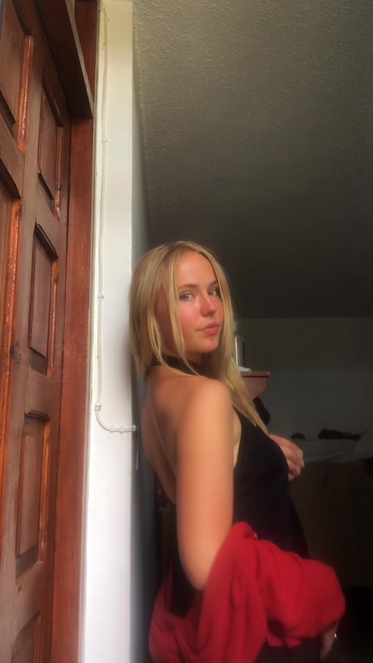 @🧚🏼&zwj;♂️