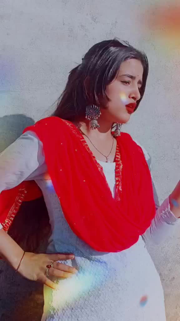 @Kriti Sharma