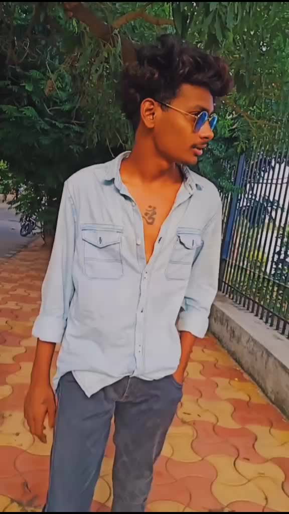 @M̸R̸ kf LïTé