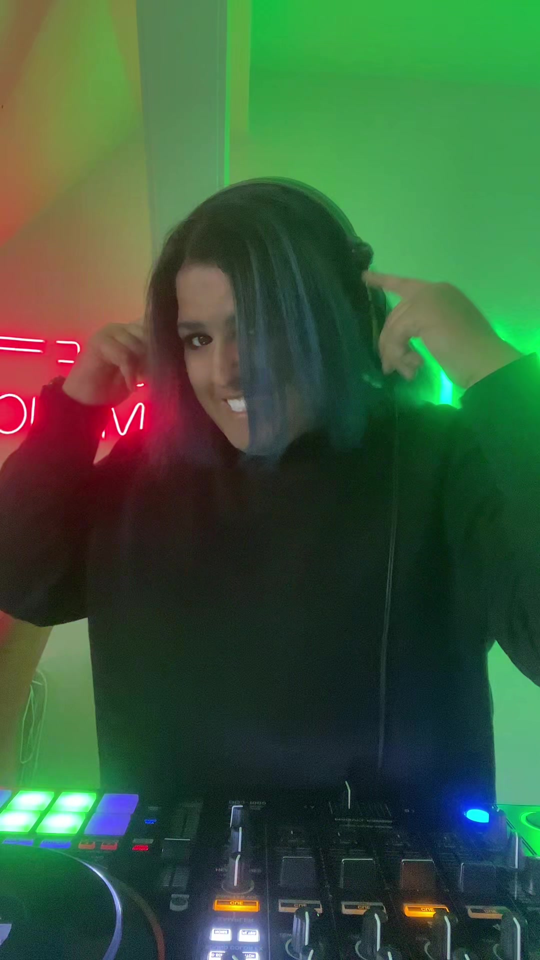 @tellmeteresa
