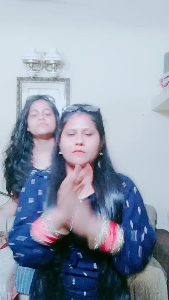 @Akshta❤️🖤