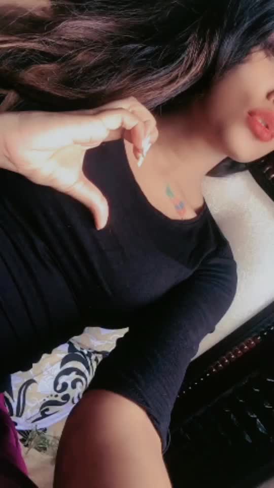@👑Hansika -👑