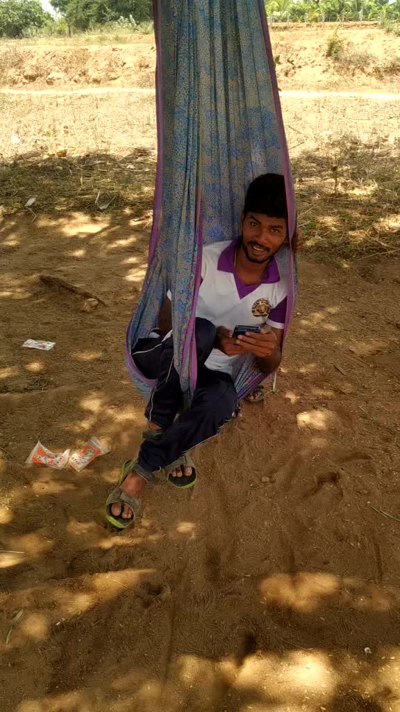 @தினேஷ் தீஷ்