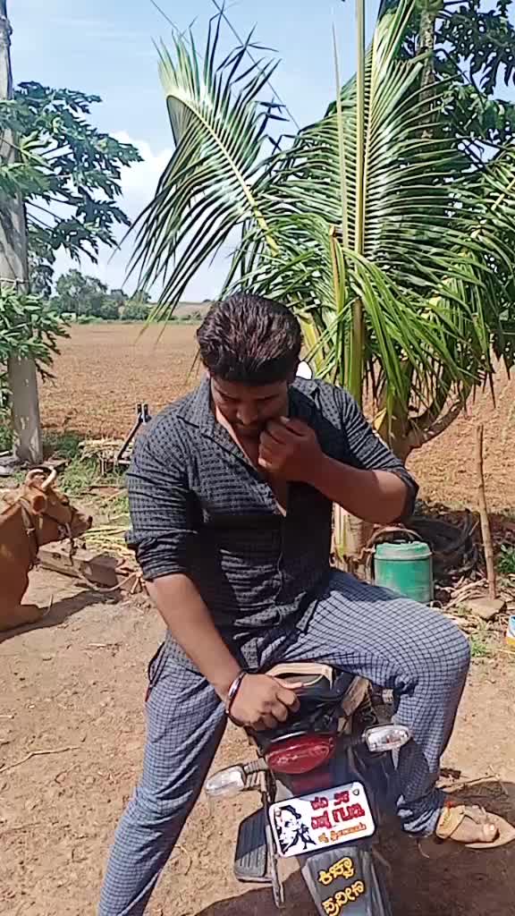 @praveen karisiri
