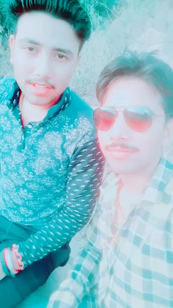 @HarsH RajpuT (HR72)