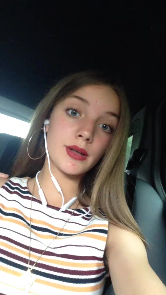 @elisepiersack
