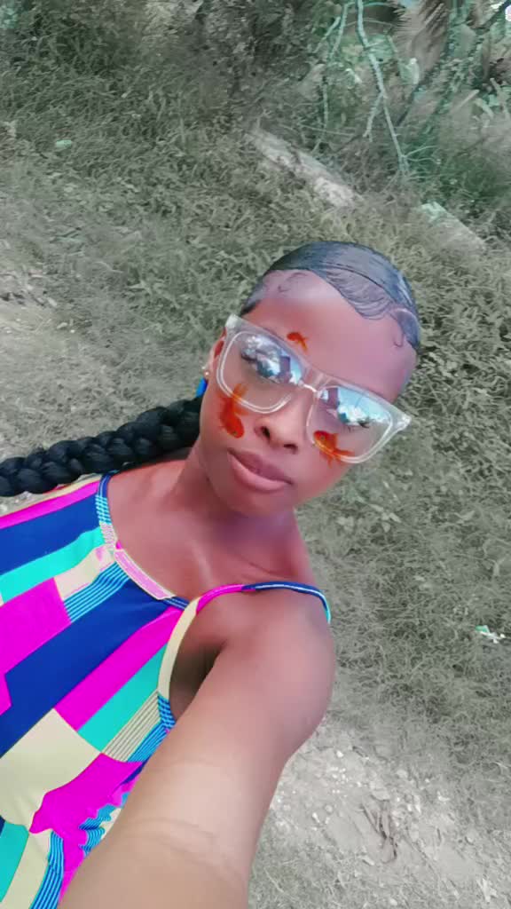 @L.E.X.I🥶💖