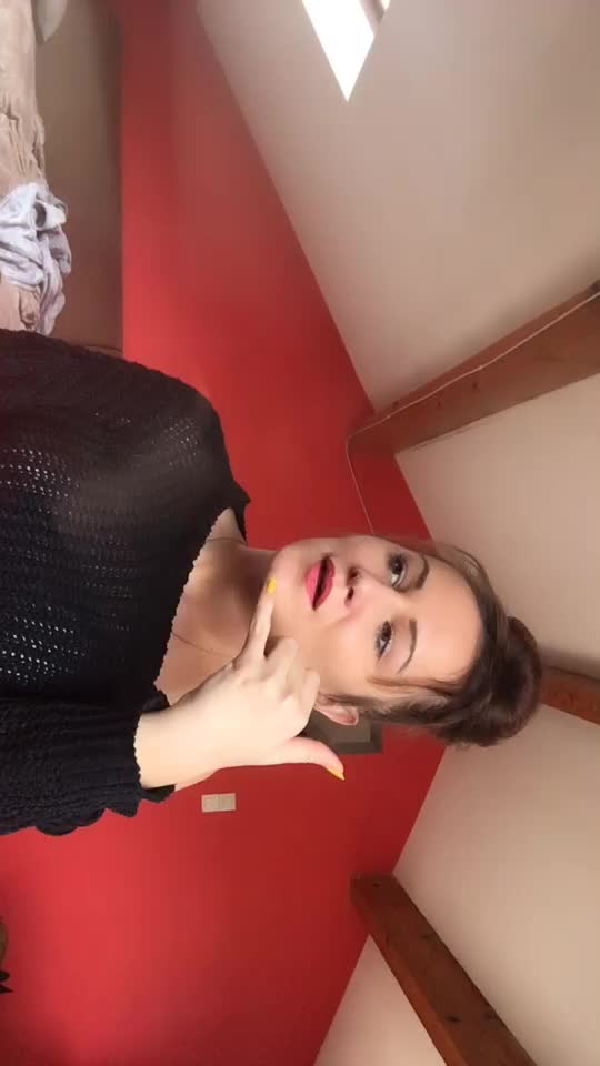 @caroline.tinss