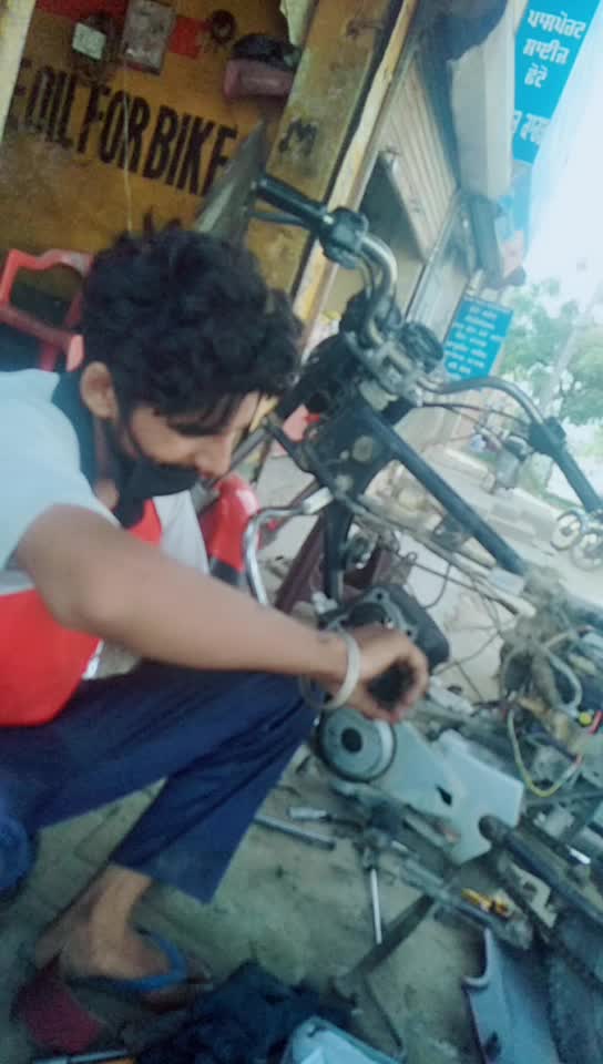 @Monu Handa J Star