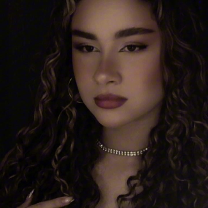@Gabriela