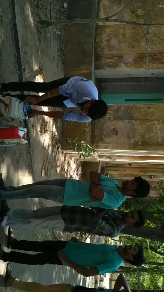 @மகிழ்வேந்தேன்
