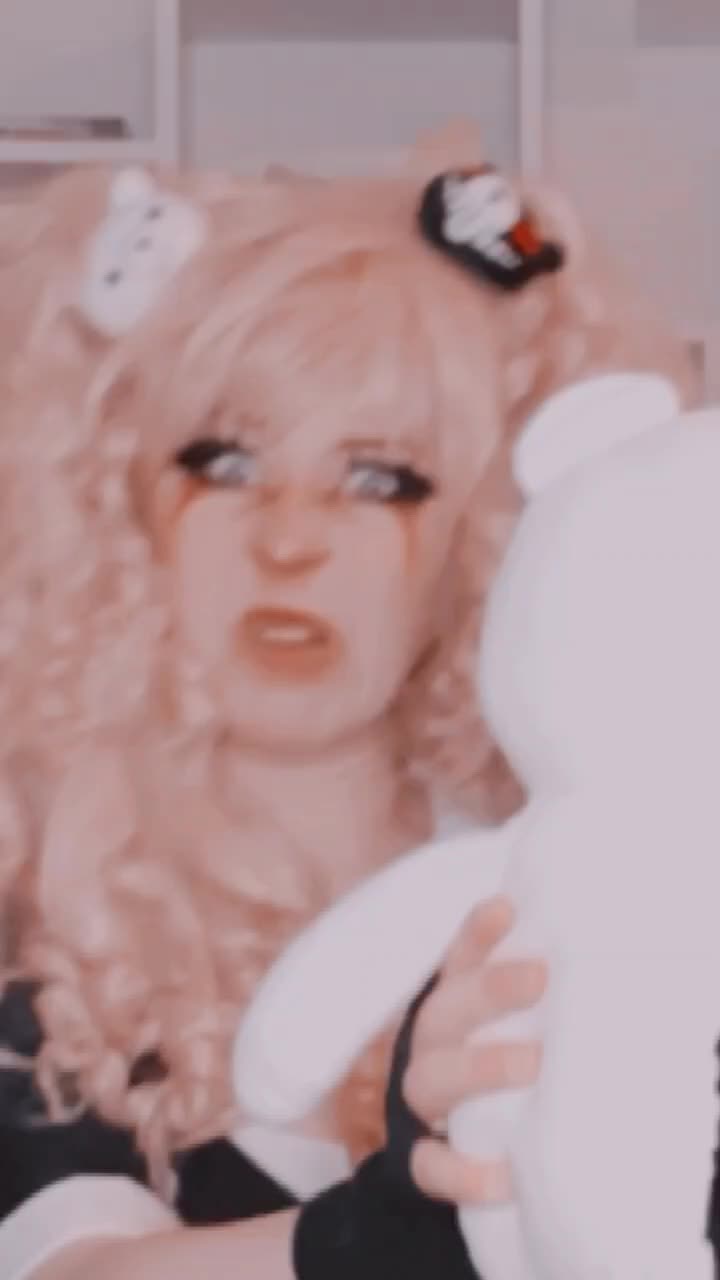 @b1ack cat  >‿‿◕
