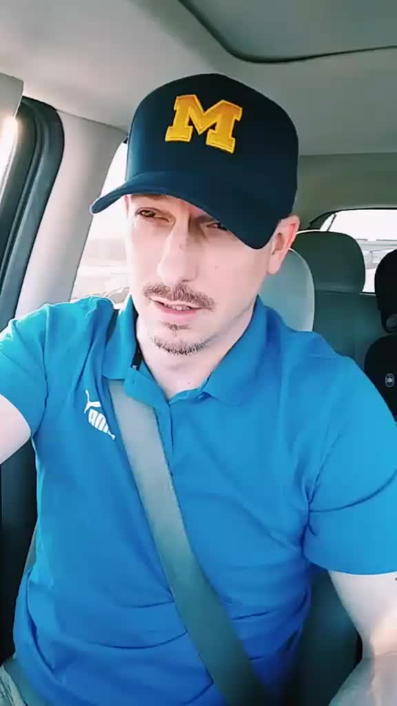 @Chris💚💜