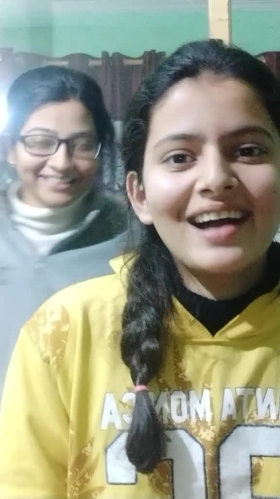 @👑 ANANYA JAMWAL👑