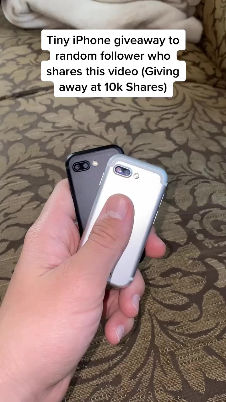 @tinyphoneguy