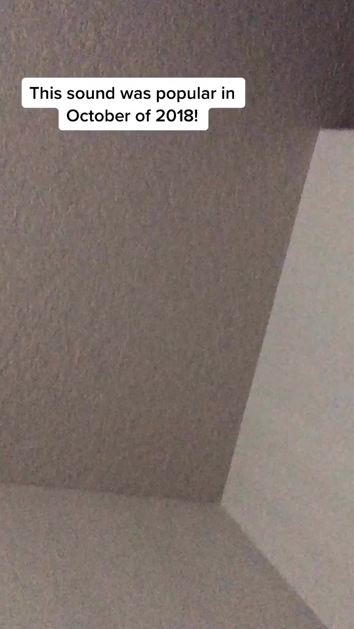 @⃟
