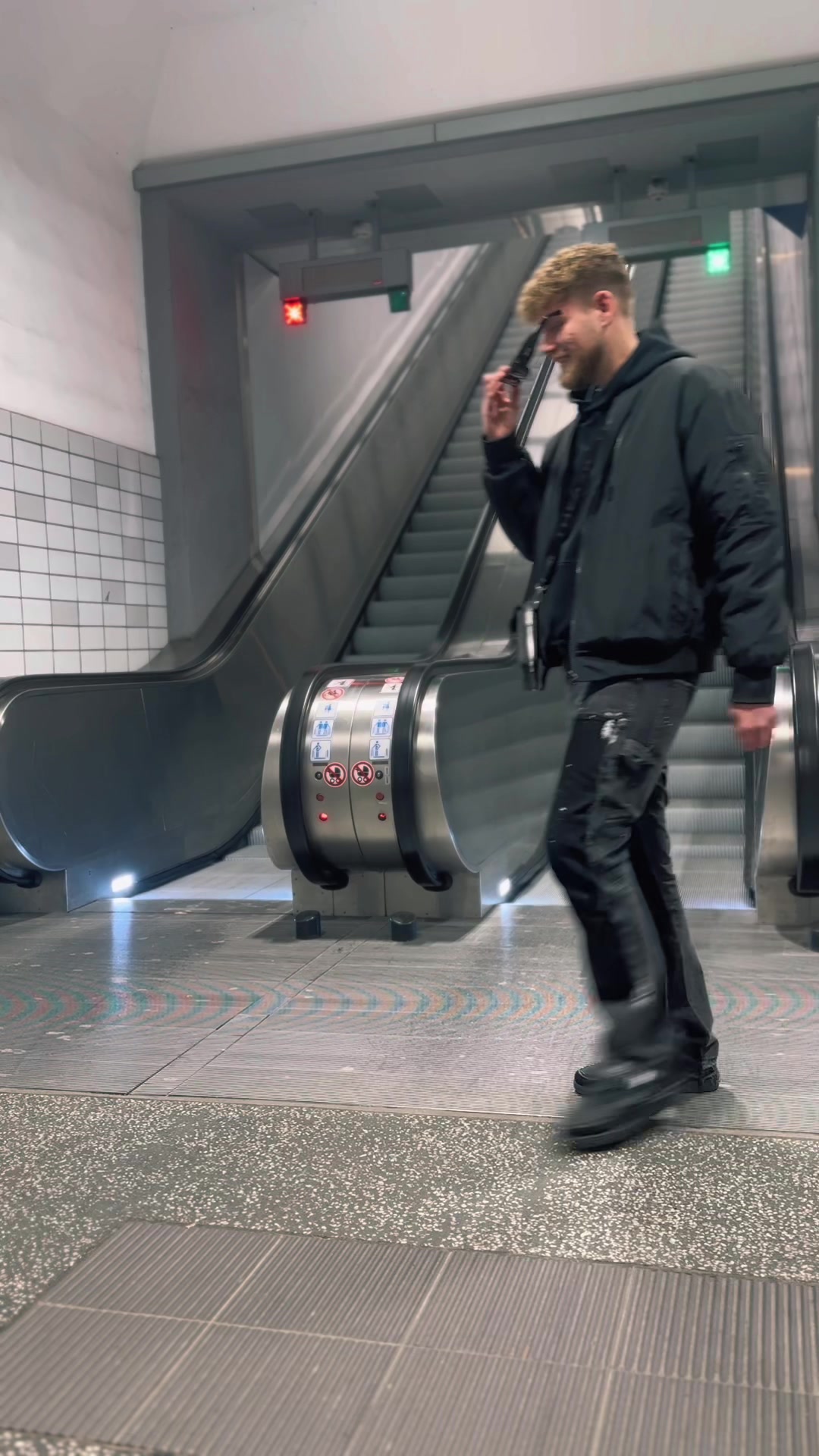 @PHIL | STREETWEAR | SNEAKER