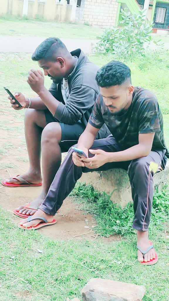 @Rocky Paali