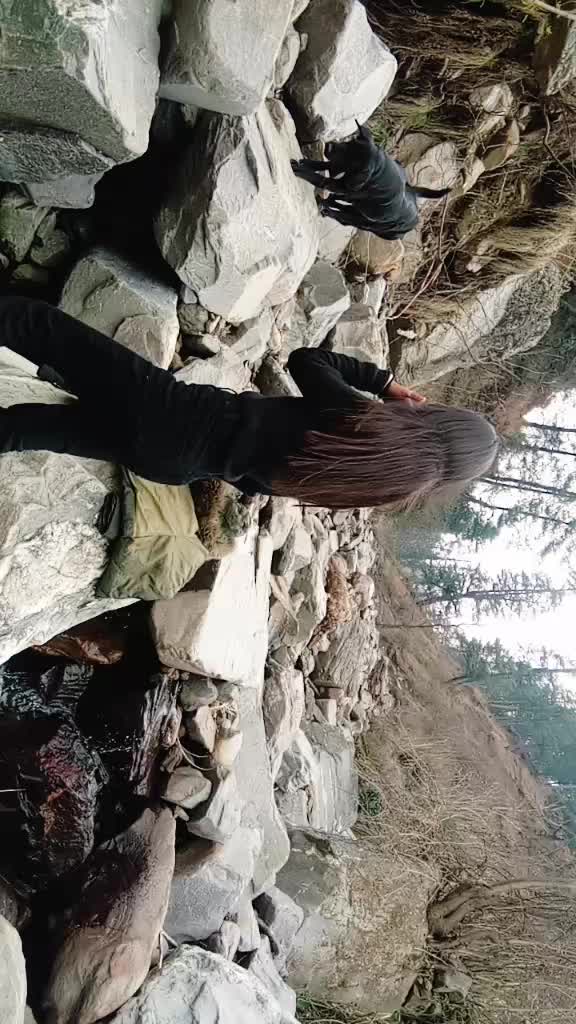 @Khushi Ghiyali