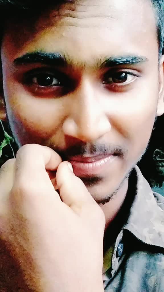@👑vamshi yadav 🤘