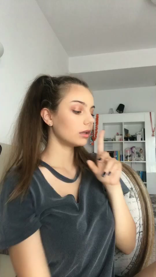 @Antonia✨