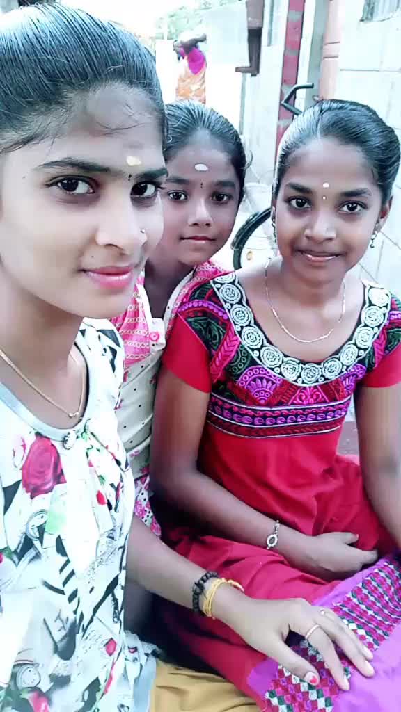 @Pavi K