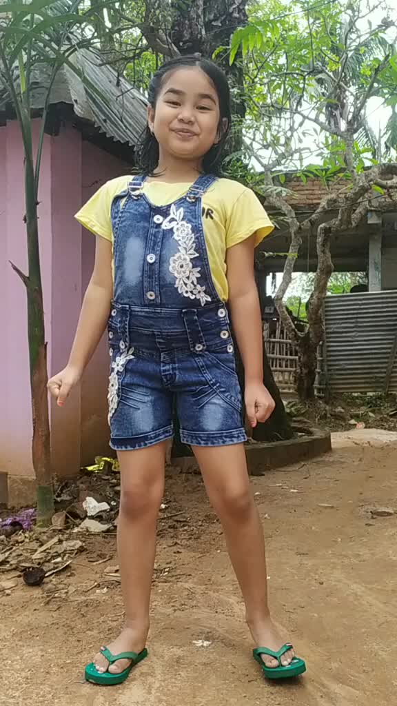 @Chumi Deka