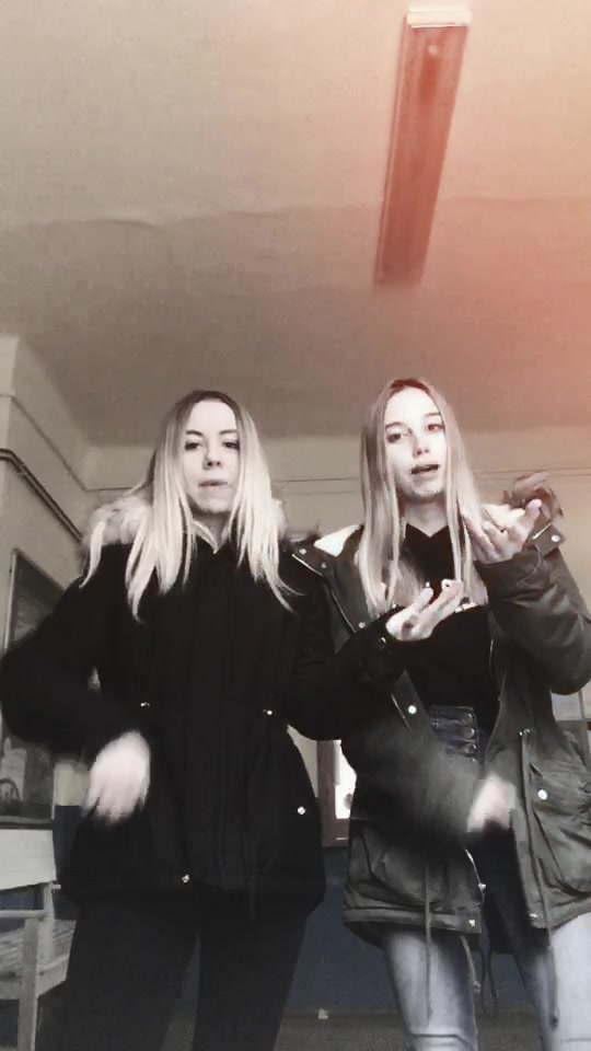 @&bull;Elly and Lenny&bull;