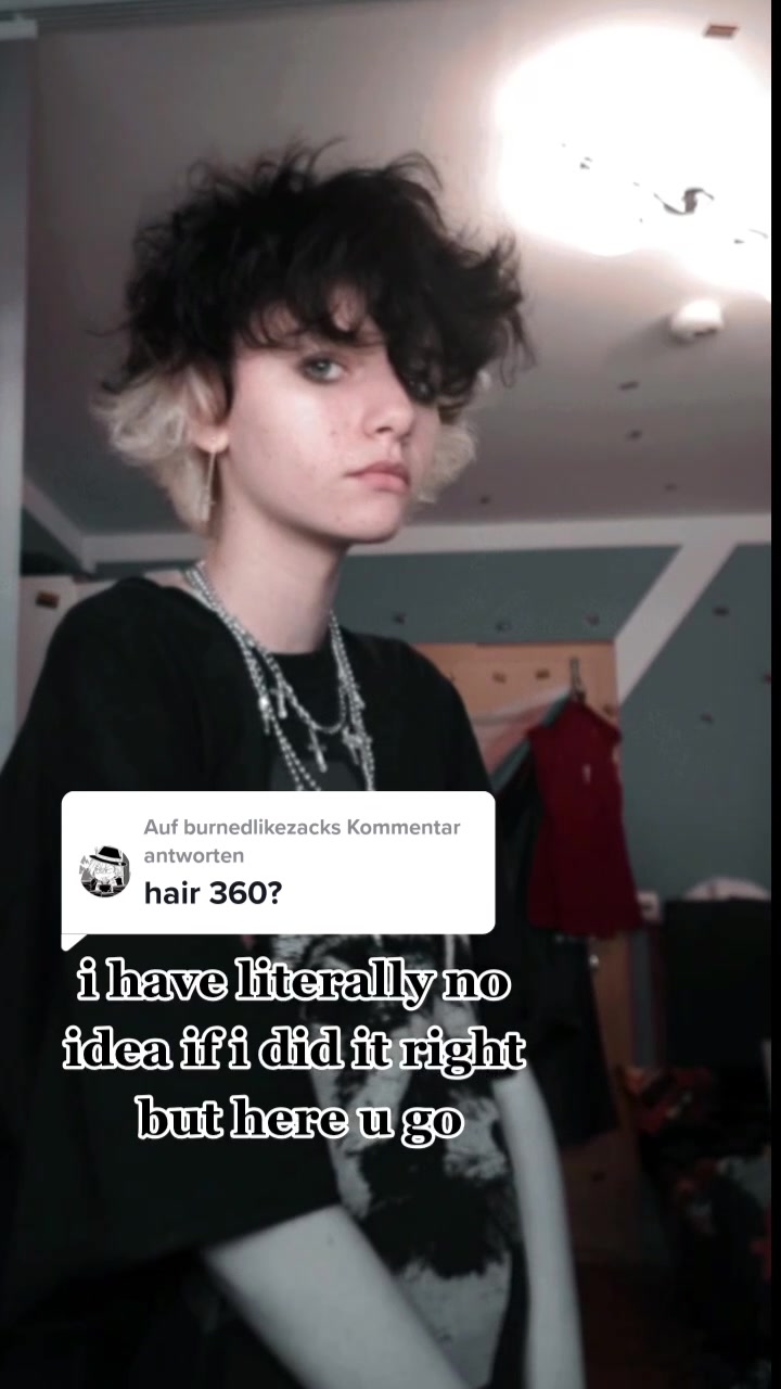 @T<3