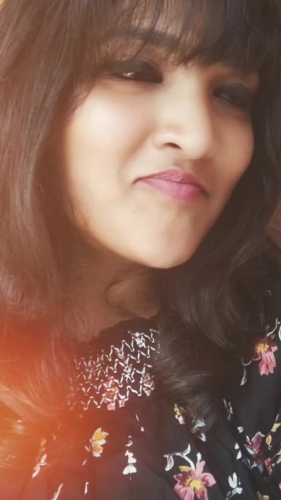 @👑Deepthee Dimple👑